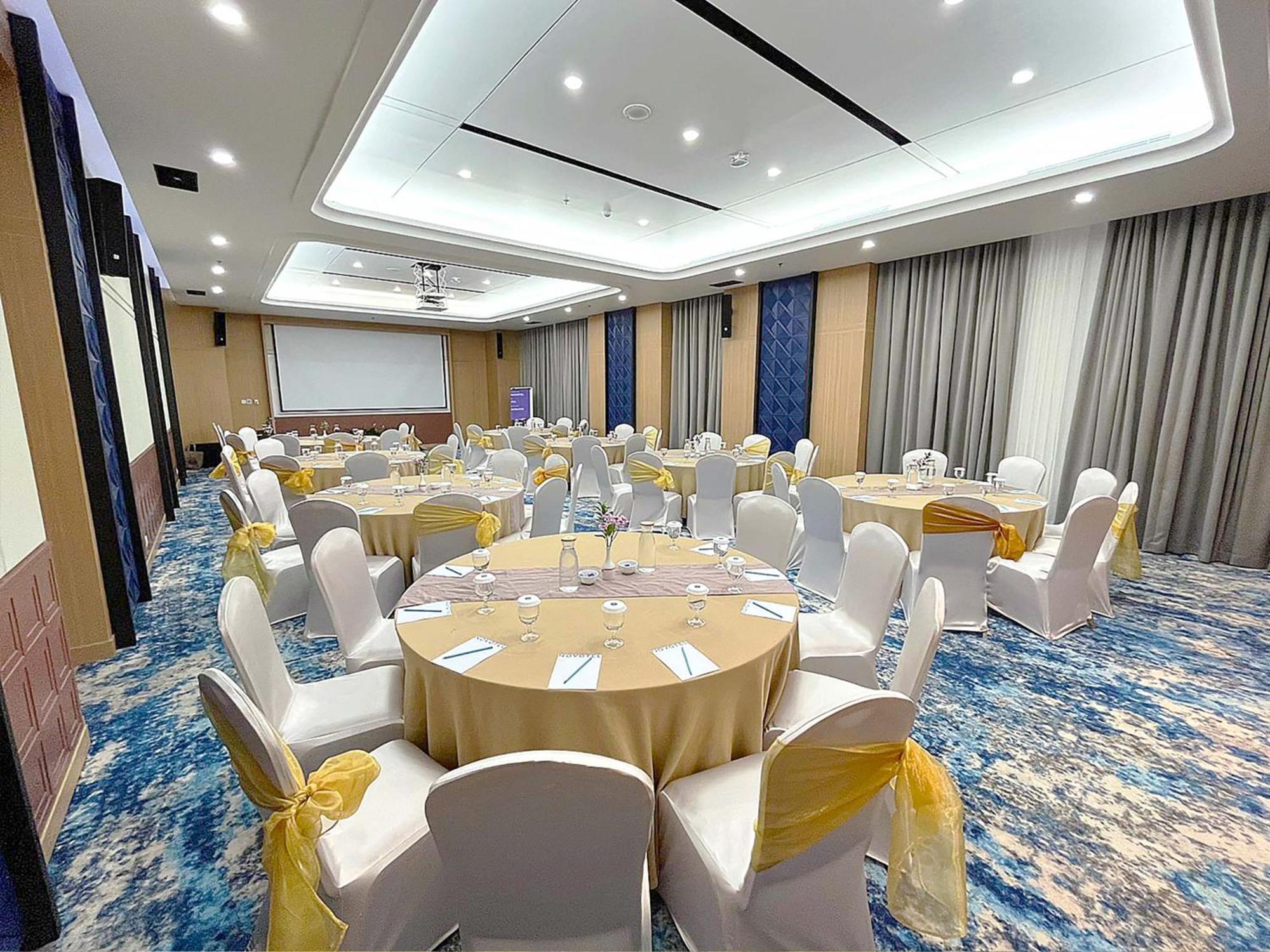 Novotel Bandung Exterior foto